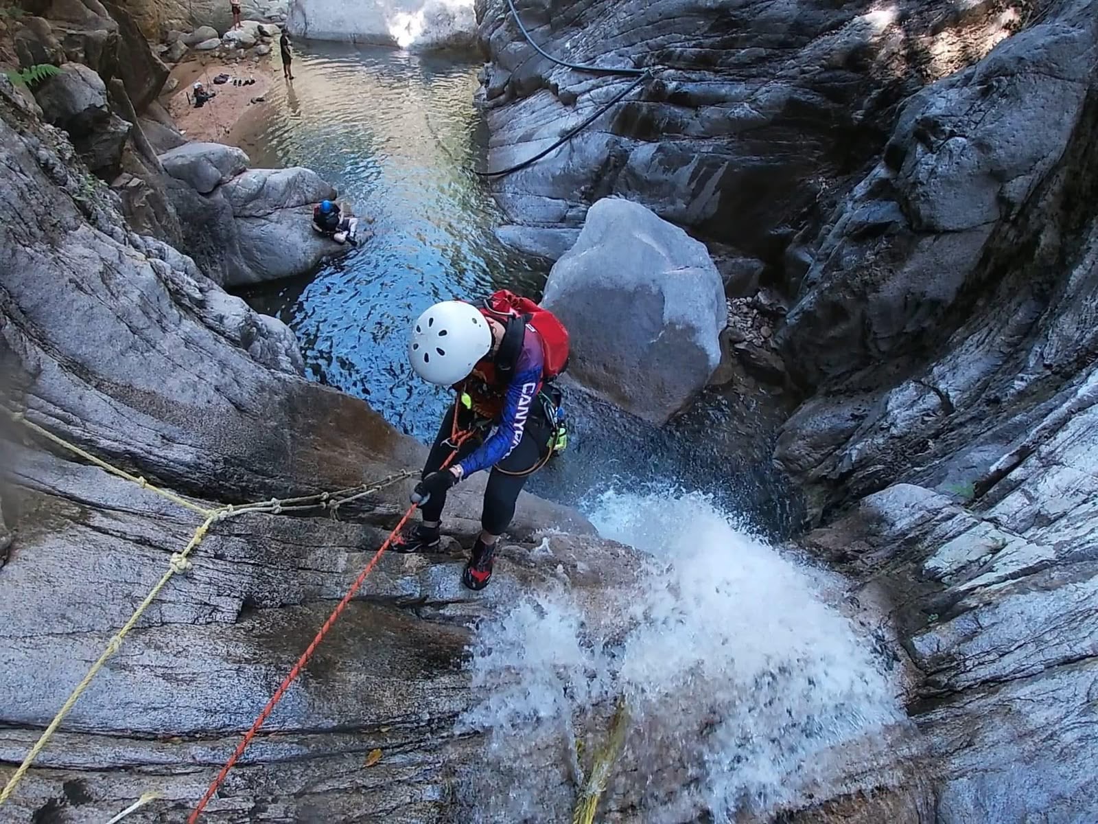 Cañonismo y rappel en Palo María, cerca de Puerto Vallarta